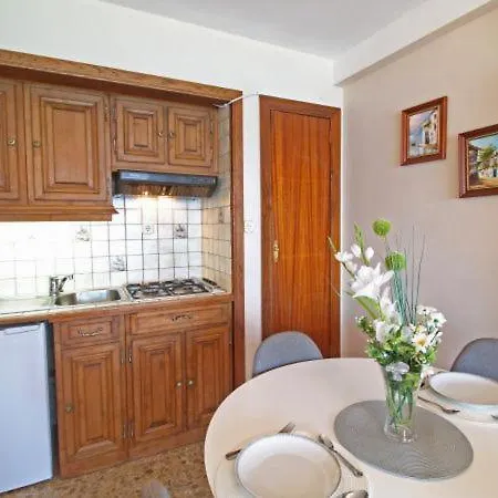Sleeps 3 With Wifi Apartment *